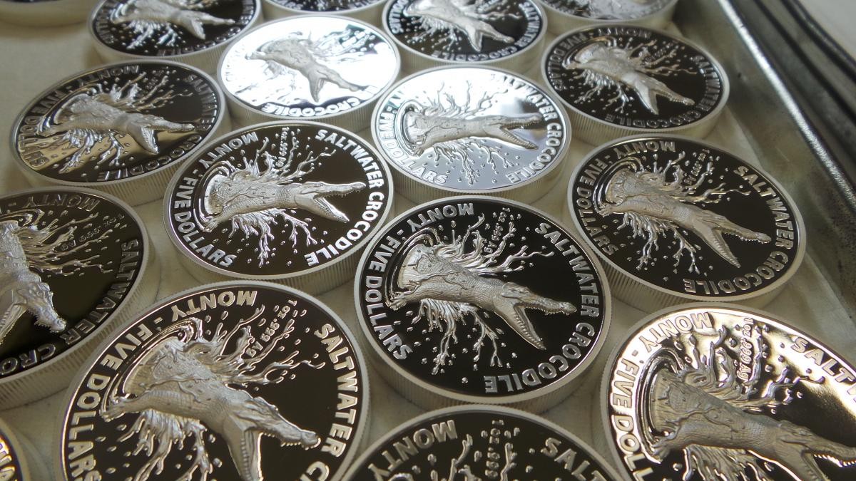 Using Royal Australian Mint Coin Designs - saltwater crocodile silver coin