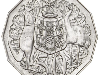 Circulating coins fifty cents standard Commonwealth Coat of Arms sculpted by Stuart Devlin
